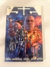 52 #1 (DC Comics, July 2007) *autographed by co-writer Greg Rucka*