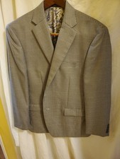 Ralph Lauren Men's Sport Coat Size 42 R. Grey Herringbone With A Blue Accent.