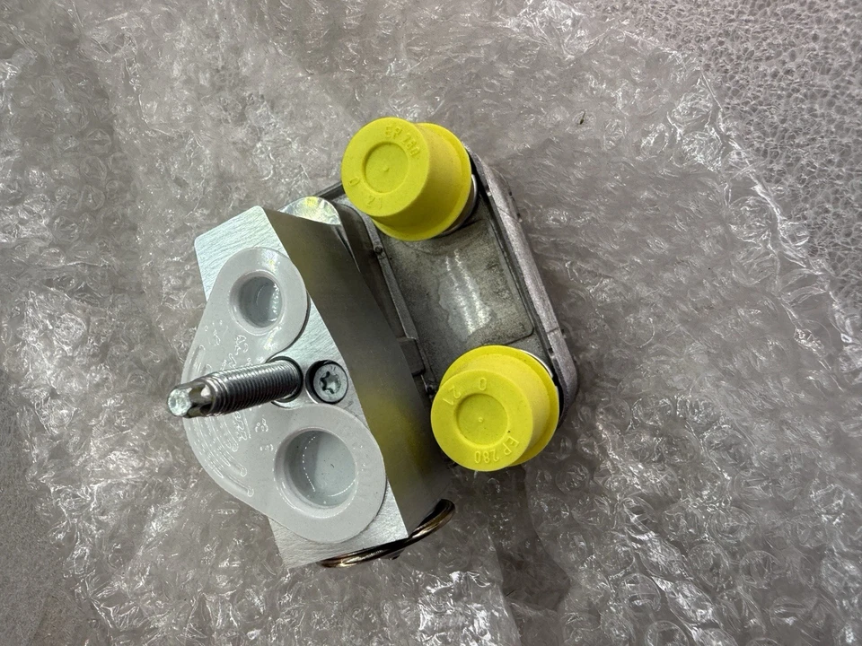 F (S)Cooler Genuine GM 84179495 22924685 - Image 3 of 4