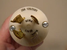 Bryant 71420NP Locking Plug 20A 125/250V NEMA