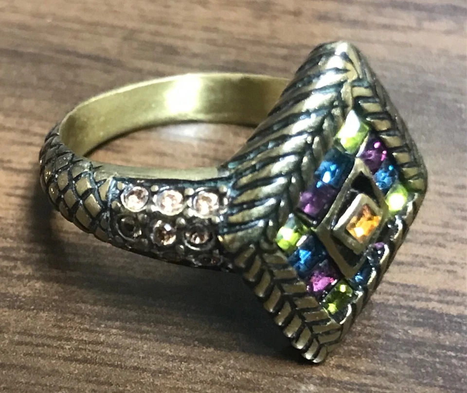 Anillo Rombus Vintage HEIDI DAUS Tono Latón con Estrás Multicolor Foto 2 de 4