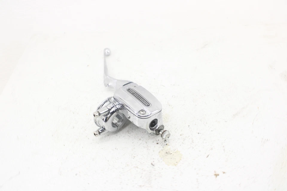 2015-2016 Harley Davidson Touring CVO Clutch Master Cylinder - Image 4 of 4