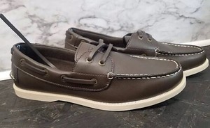 Zapato nautico marrón mujer.
