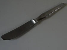 IBERIA AIRLINES - FLATWARE - UNDATED - FIRST CLASS - KNIFE  7.75"
