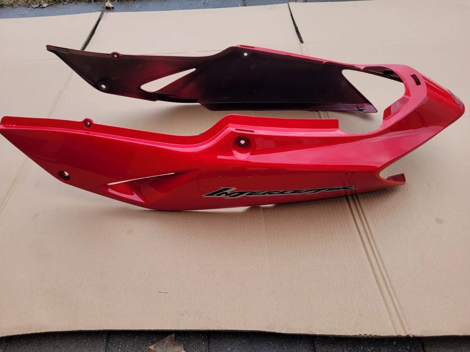 honda vfr800 rear tail cowl, fairing 77210-MBG- Foto 2 de 4