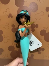 #01 Disney Parks Princess Jasmine Aladdin Figure Pen Full Body Holding Lamp New