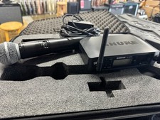 Shure GLXD24 /SM58 Hand Held Wireless Microphone - Z3 Band - Black - Used