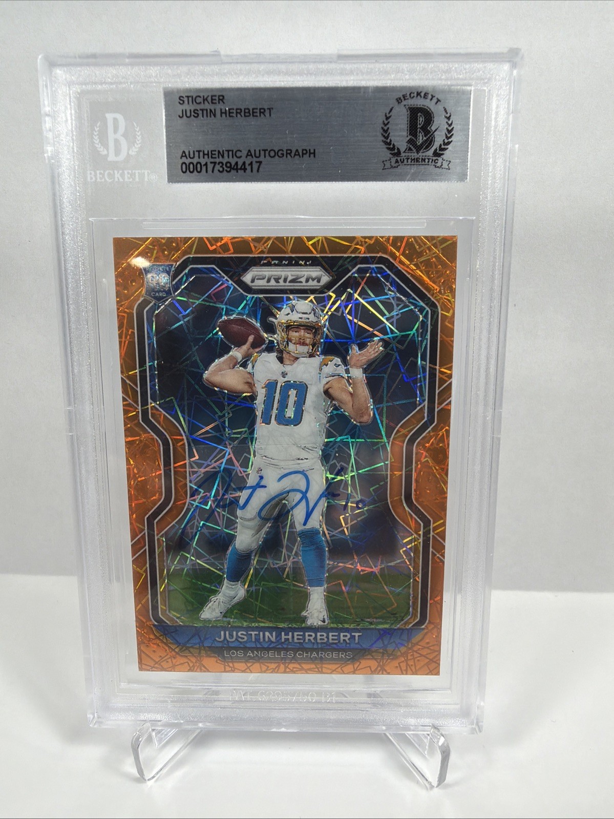 2020 Panini Prizm - Justin Herbert #325 Orange Lazer (RC) Auto Cert#00017394417