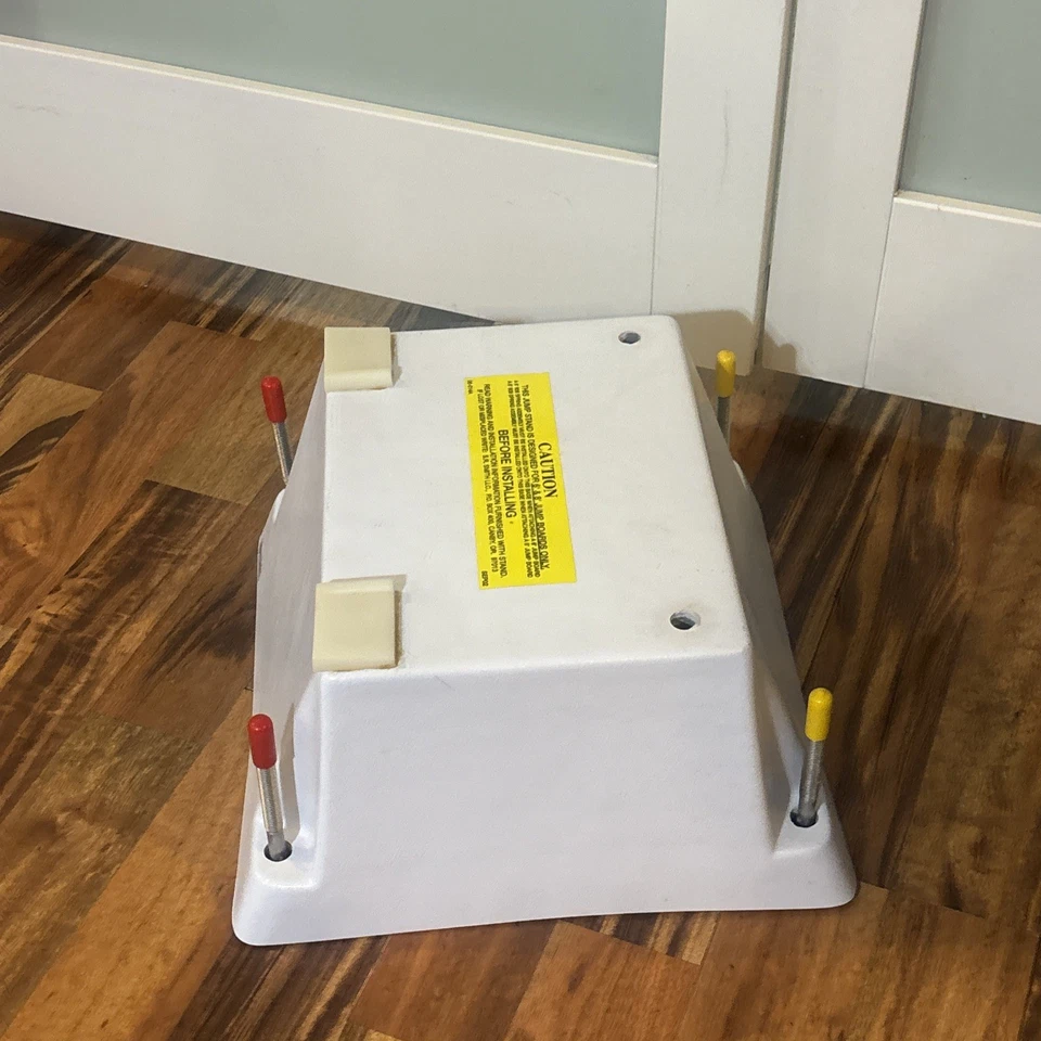 Supreme 656/658 Acrylic Diving Stand Base Only Radiant White w/Jig & Hardware - Image 3 of 4