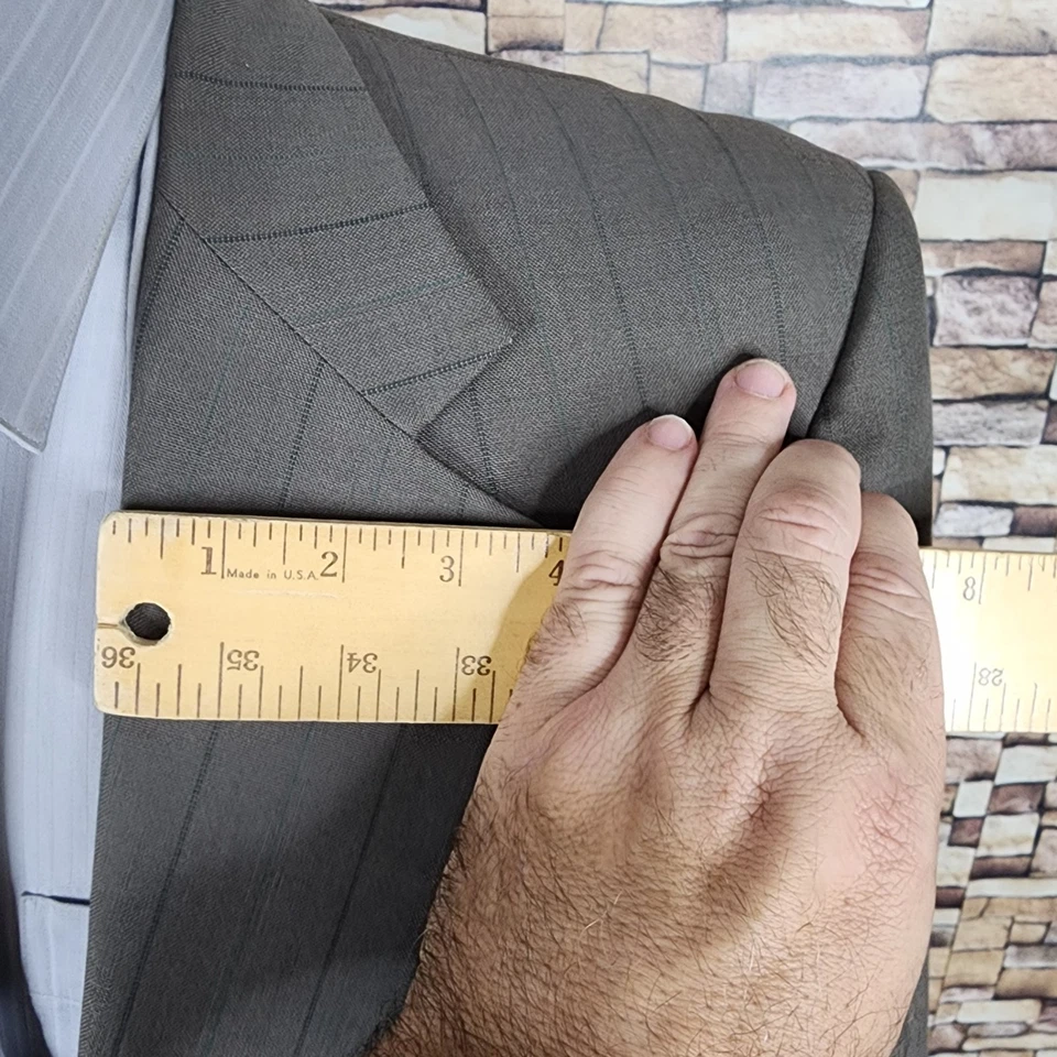 Botany 500 2 Piece Suit Mens 42S 34X28 Gray Stripe Single Vented Vintage - Image 3 of 4