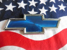 US CHEVROLET CHEVY EMBLEM CAR AUTO PKW ORNAMENT BADGE BLAU LOGO DEKO TYPE OF USA