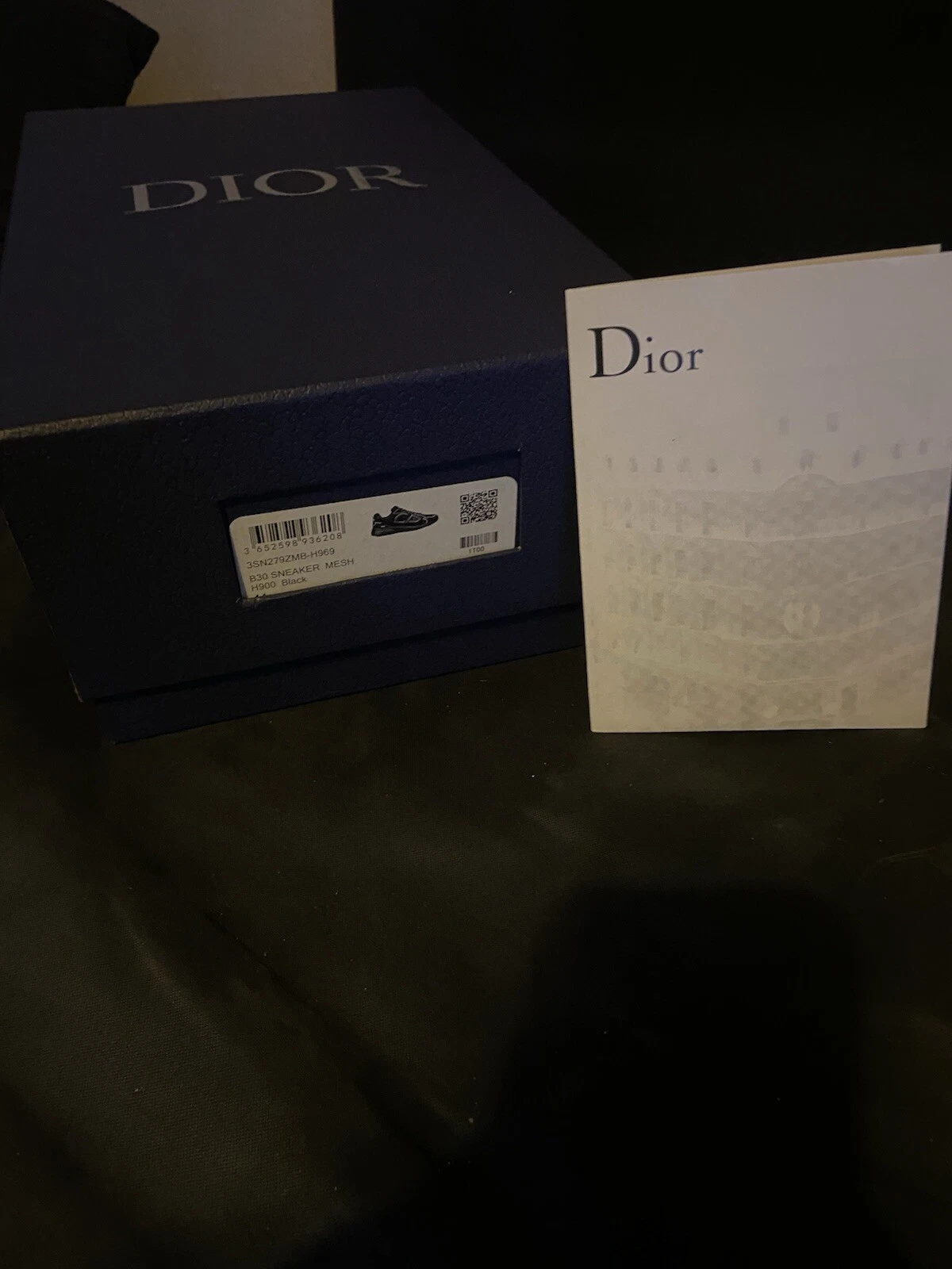 Dior   B30 UK Taille 10   Triple Noir   Neuf avec boite