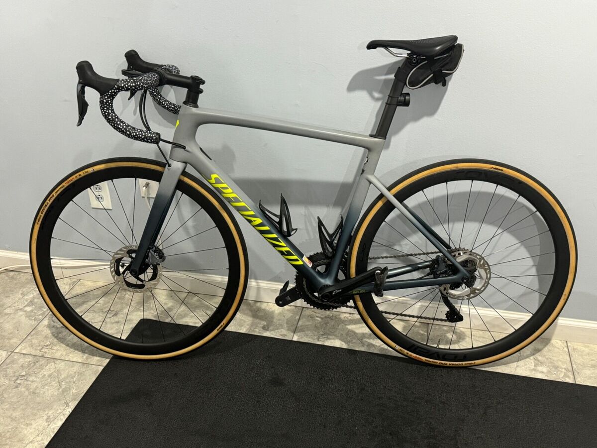 Specialized Tarmac SL6 Disc Expert 56 cm Ultegra Di2 Road Specialized Tarmac SL6 Disc Expert 56 cm Ultegra Di2 Road