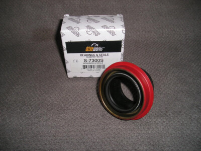 Ford Mustang 67-73  Ford C6 FMX Simmerring Getriebehals, mit Staubschutzkappe