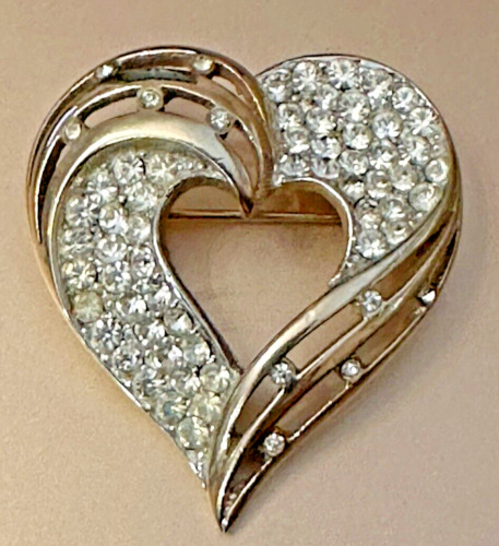 Vintage Signed WEISS Heart Shaped Gold Tone Brooch