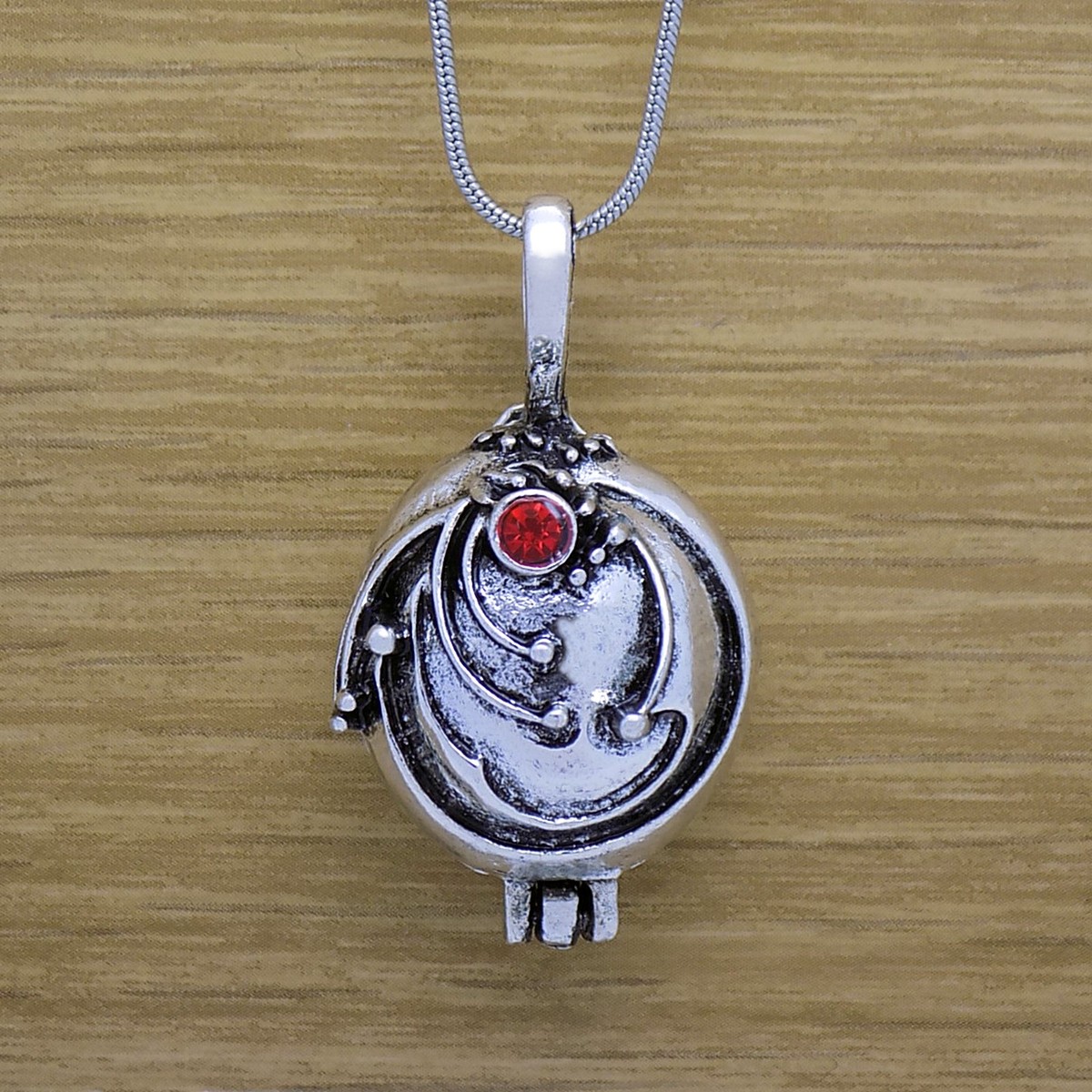 Elena Gilbert Vervain Necklace Inspired the Vampire Diaries Locket