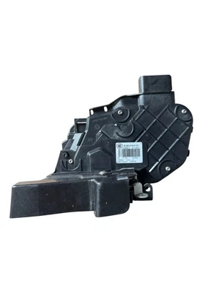 Genuine Land Rover LR091354 RH Front Door Latch Assembly Range Rover Evoque - Image 1 of 4