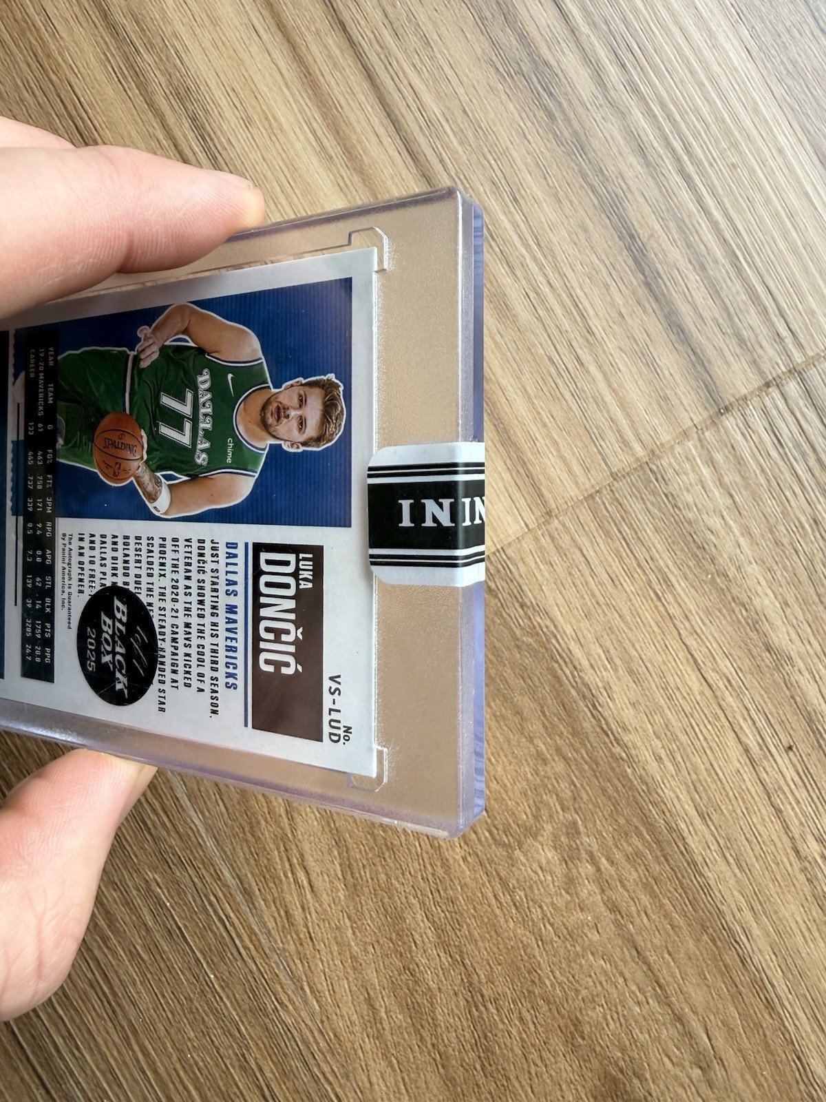 2020-2021 Panini Contender Luka Dončić Veteran Season Ticket Auto Black Box 1/1 view 3