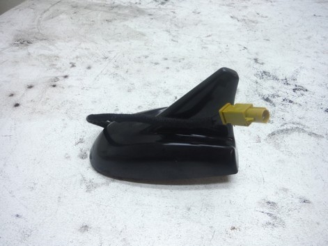 670015852 MASERATI GHIBLI ROOF MOUNTED RADIO ANTENNA