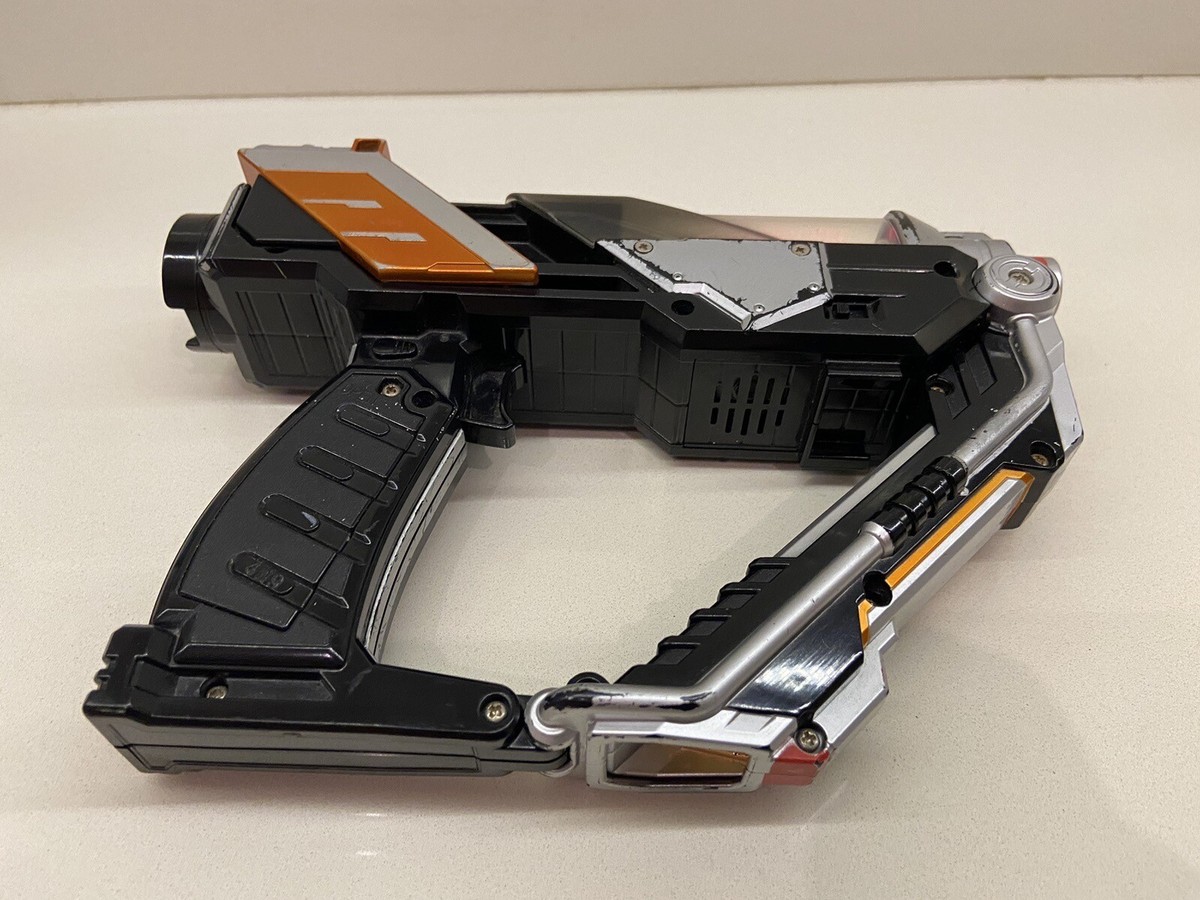 Ultraman Mebius Guys Machine Series 1 Gun Winger Figure by Bandai