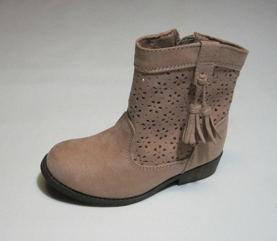 Toddler Girls Boots Tan, NWT, Genuine Kids From Oshkosh - Image 4 of 4