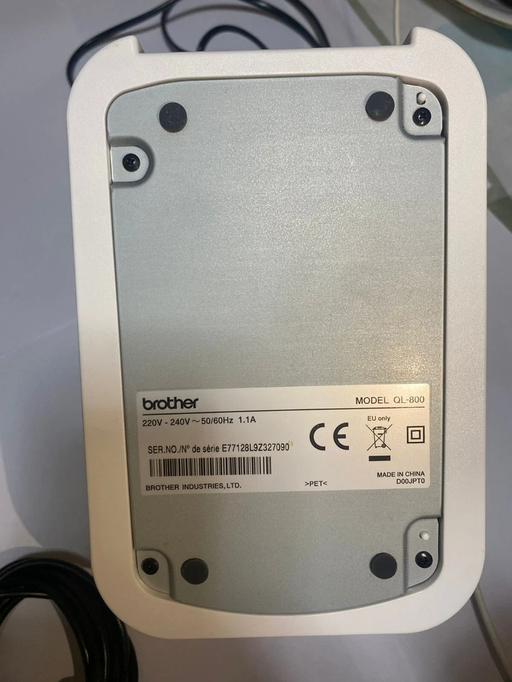 Impresora para Etiquetas Brother QL800 Blanco/Negro - Imagen 2 de 4