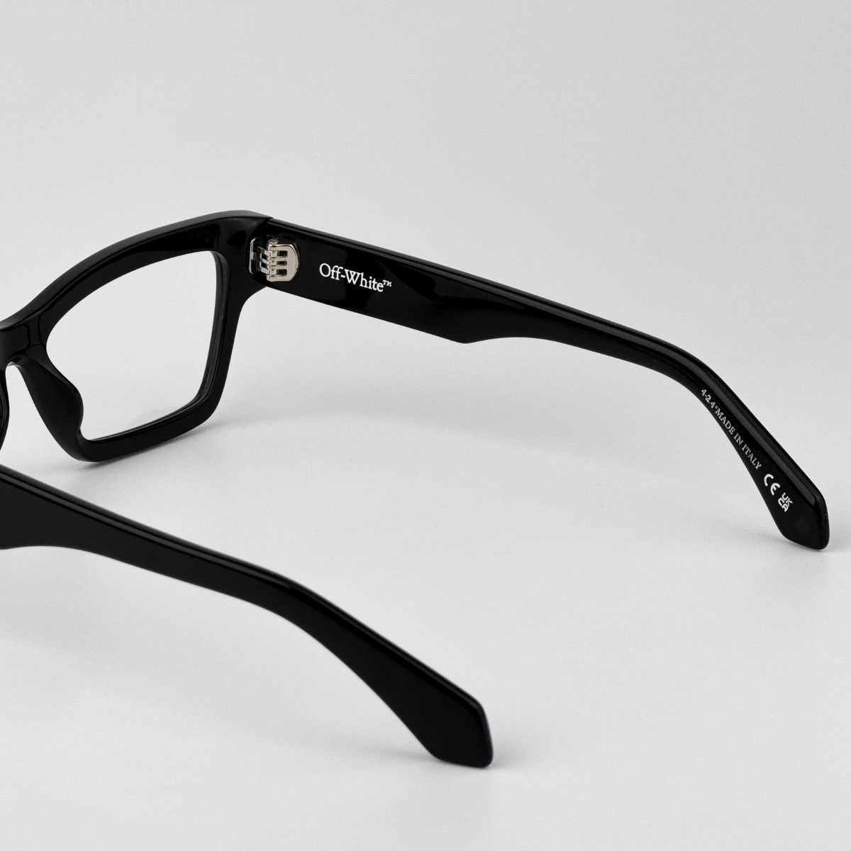 Off-White STYLE 77 Men Eyeglasses Black Square Frame | Model  display picture 1