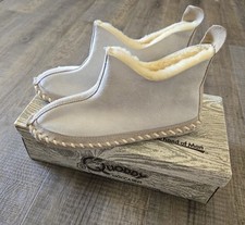 Quoddy Moccasins NOS Vintage Women's Size 7 Shearling Suede Hand Laced Apres-Ski