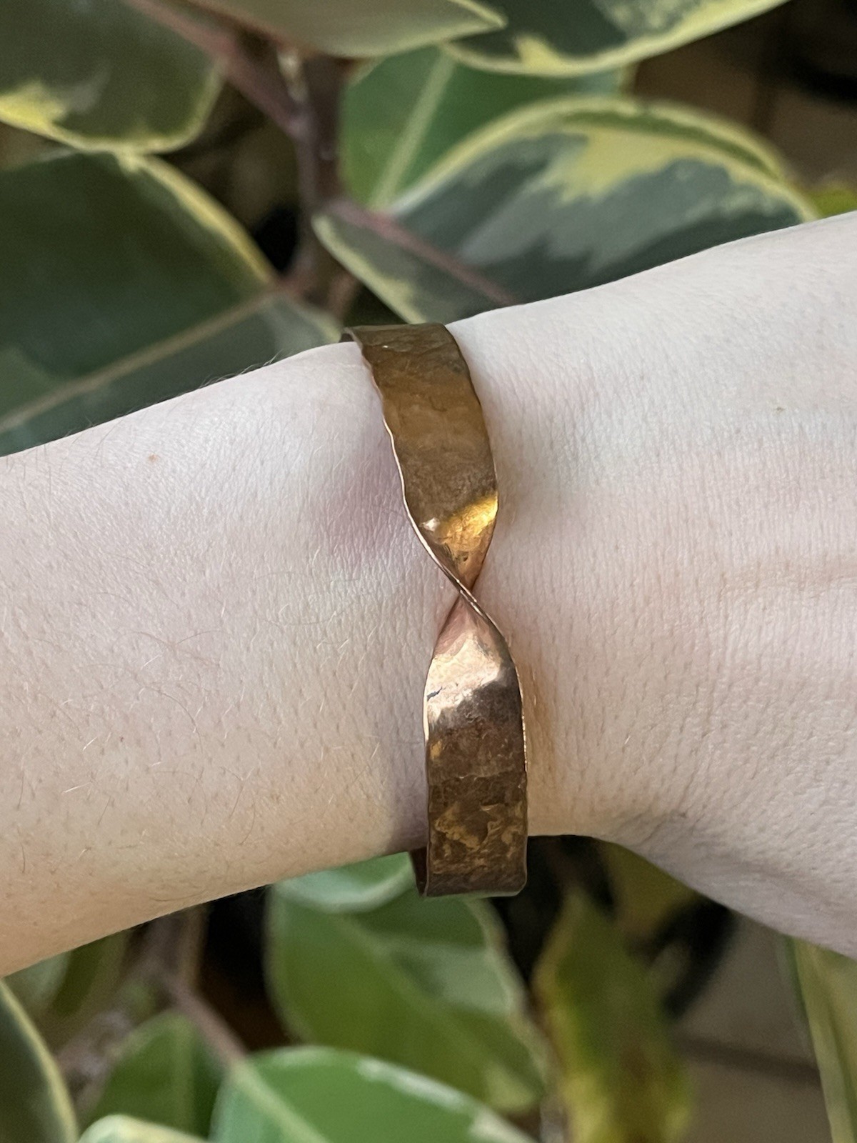 Artisan SIGNED Copper Cuff Bracelet Hammered, Twi… - image 11