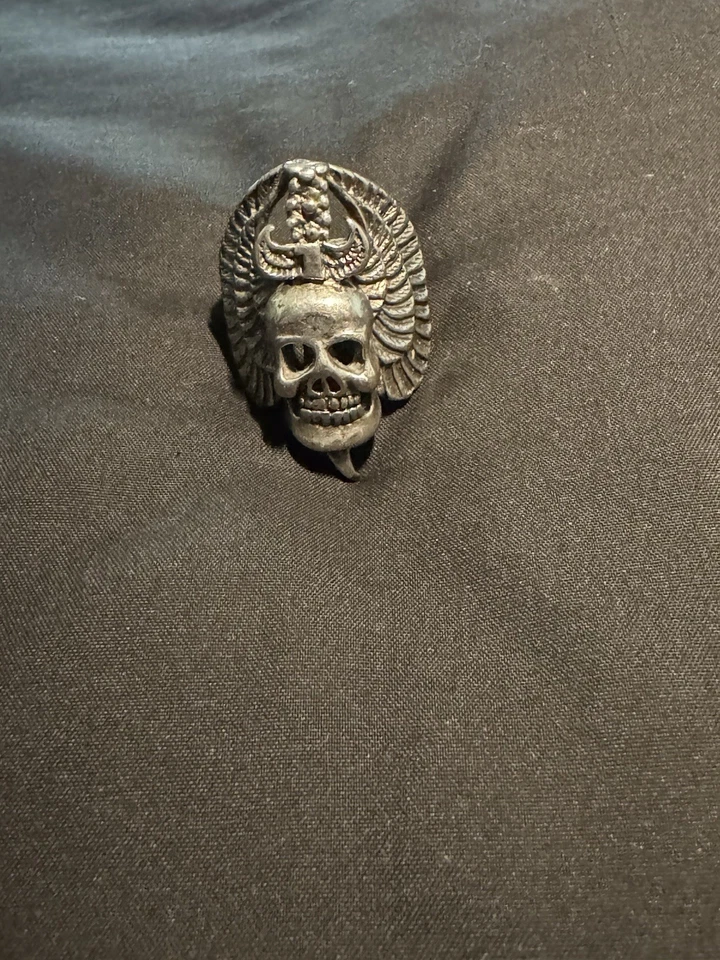 Vintage 1985 G&S Skull & Ankh Winged Ring-Gothic/Biker Ring - Image 3 of 3