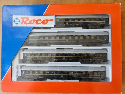 Roco H0 44050 CIWL Schlafwagen-Set, Orient-Express, 4 teilig, AC-Achsen