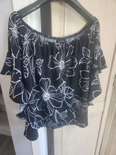 Alyssa Thomas NY Cold Shoulder 3/4 Sleeve  Black Floral Top SZ. S NWOT 