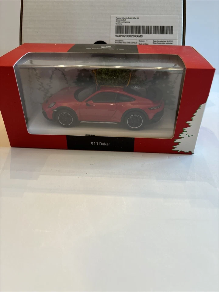 Porsche 911 Dakar Type 992 2022 Árvore de Natal Vermelha 1/43 Spark Edição Limitada de 4000 - Imagem 4 de 4