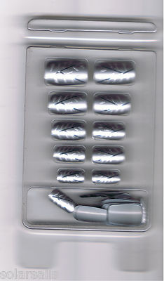24 ARTIFICAL NAILS SILVER WITH DESIGN PROFESSIONAL LOOK READY FOR THE HOLIDAYS! 