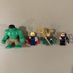 LEGO Marvel Super Heroes Set 6868 - 100%  Complete w/ Box 