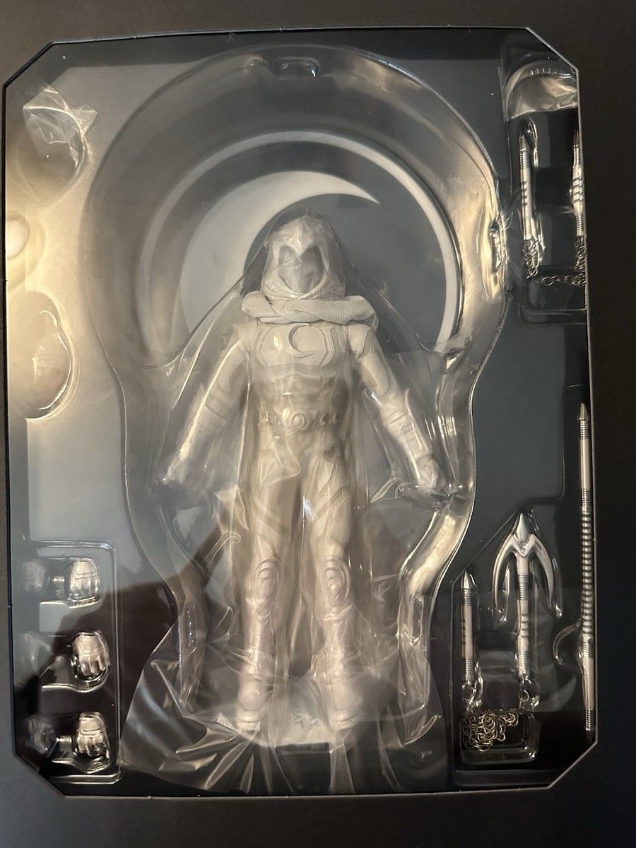 Mezco Marvel Moon Knight One: 12 Collective 7 inch Action