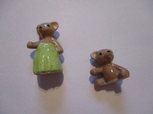 Miniature Hagen Renaker Bear Figurines (2)