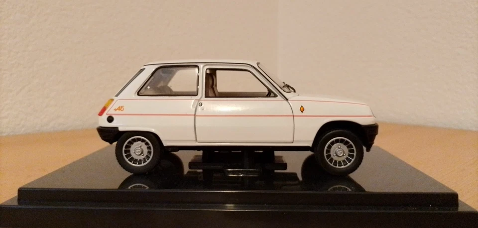 RENAULT 5 ALPINE TURBO, 1982, METRO-MODELS, 1:24, WEISS, MODELL  NEUWERTIG. - Bild 2 von 4