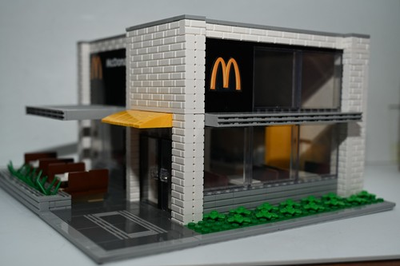 #ad Cheeseburger Fast Food Restaurant Modular City Custom Built Brick Model MOC $160.00