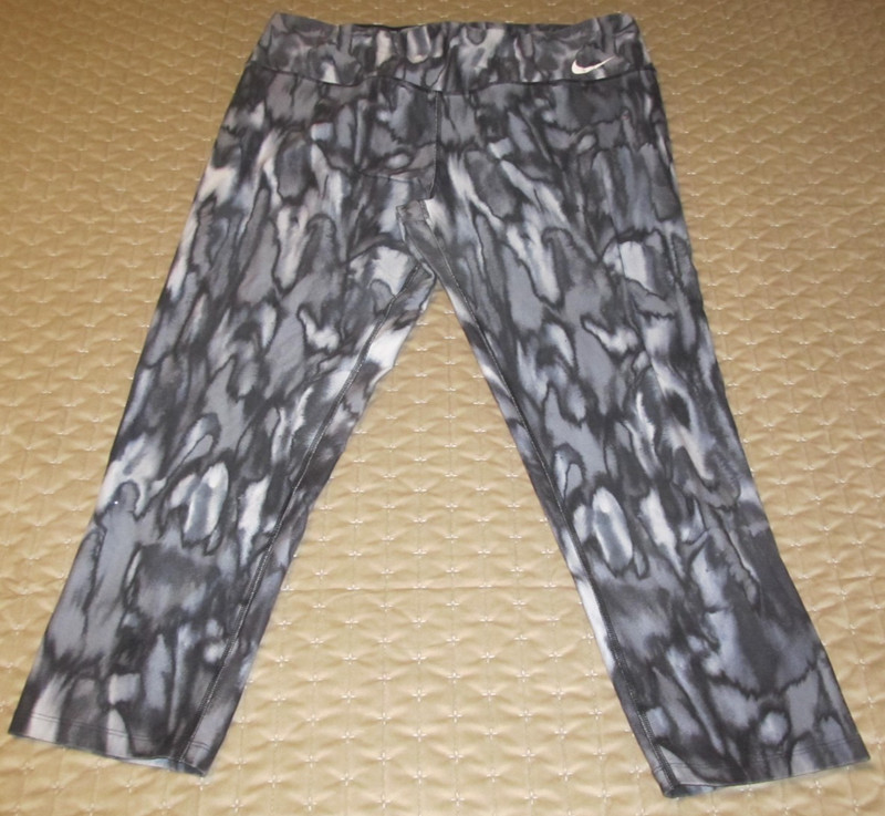 Nike Dri-FIT Women’s Black Gray Athletic Stretch Pants Yoga Legging Size XL