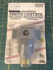 Vtg Hemco Screw In Flood Light Control 150 Watts Max for Dusk to Dawn OLC-5C USA