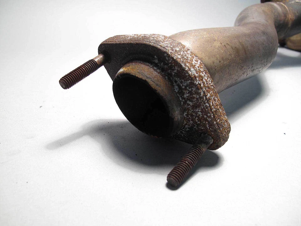 Оригинальные цилиндры правого заднего выпускного коллектора BMW M60 M62 S62 V8 2+4 1995-2003 годов выпуска - Изображение 3 из 4