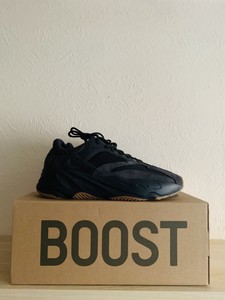 yeezy boost 700 utility black uk