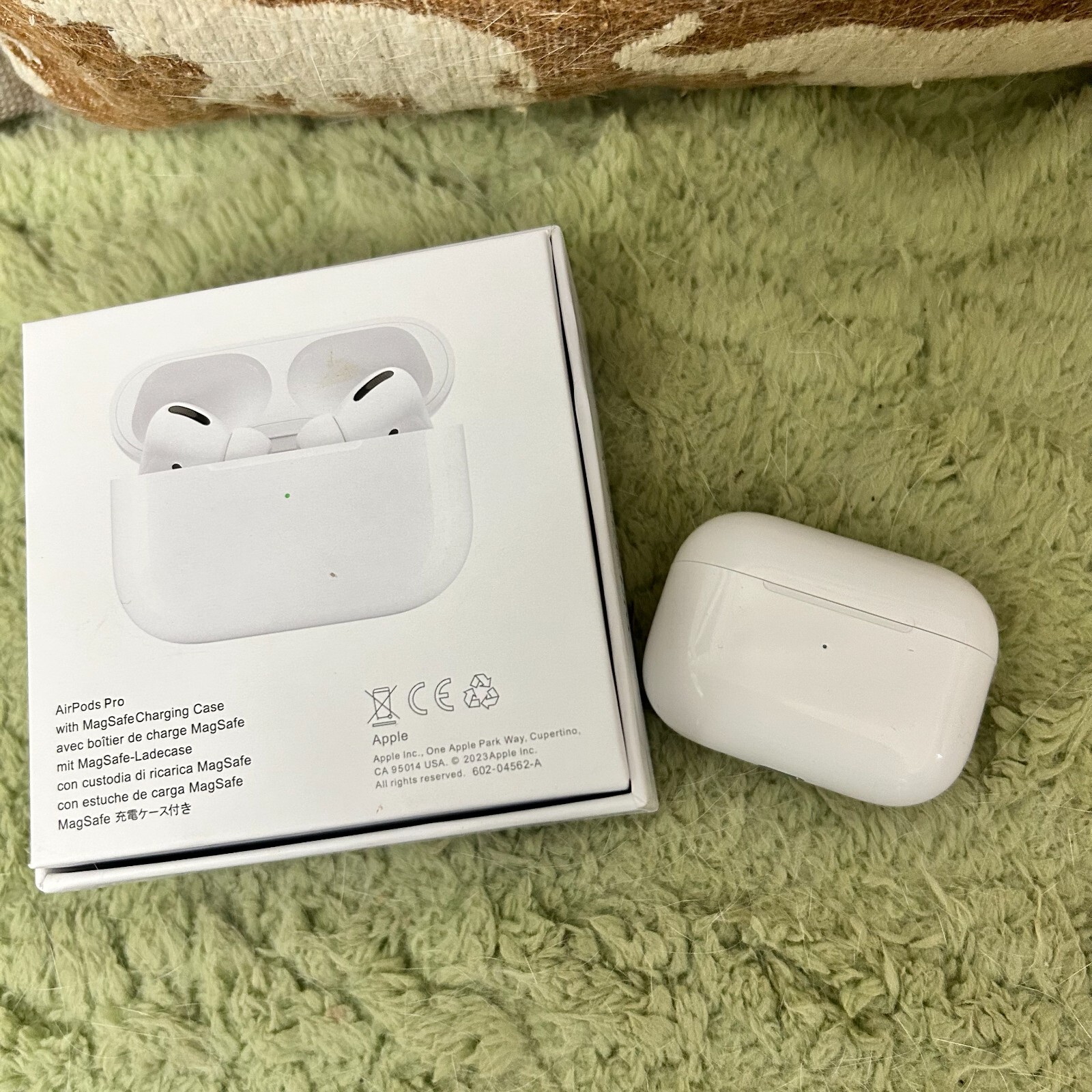 Apple Airpods Pro Bluetooth Earbuds Earphone Headset & Charging Case