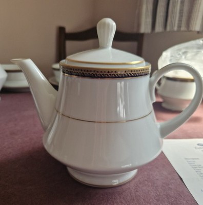Noritake P561 Regal Gold Teekanne