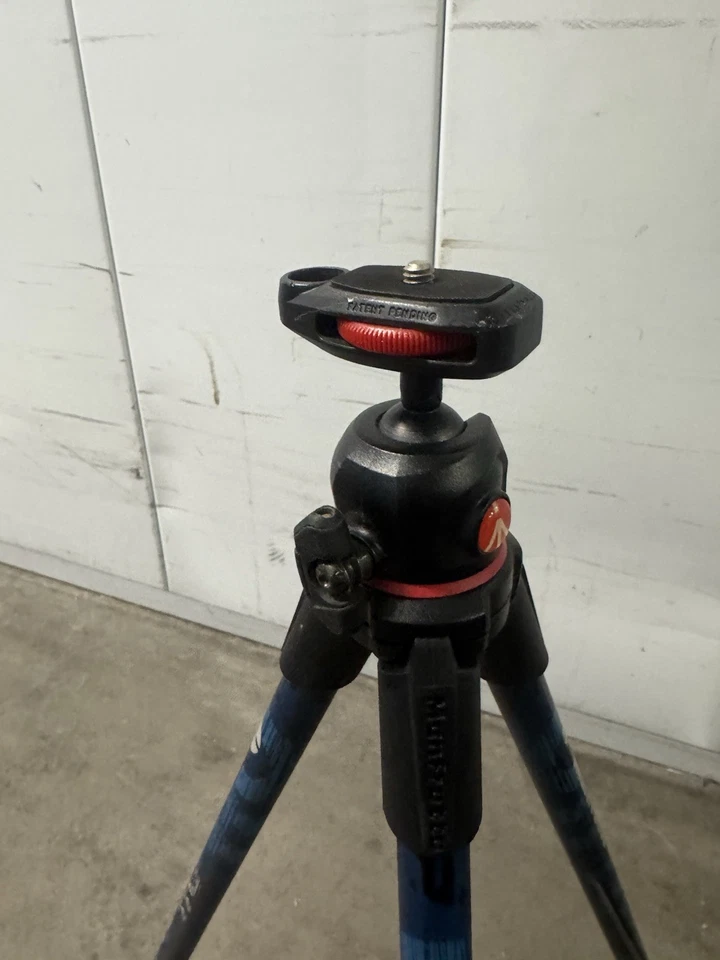 Manfrotto Off road Aluminum Tripod Travel Lightweight Camera Tripod Used Rare - Image 3 of 4