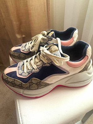 Gucci GG Pattern Low Top Lace-Up Sneakers Pink Beige Navy White Unisex