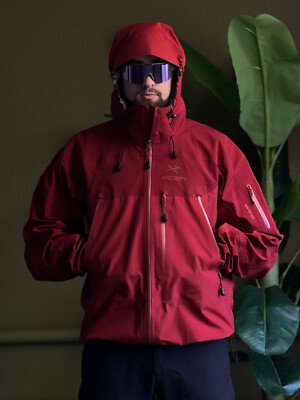 Vintage Arc teryx Alpha SV Jacket Red Gore-Tex XCR Men s Large Shell Y2K Rare