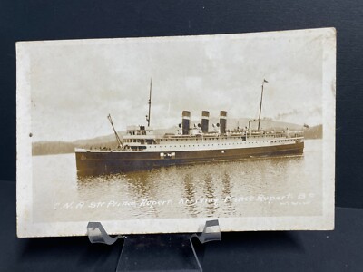 RPPC Postcard C.N.R Prince Rupert str ship Arriving Prince Rupert BC Canada 1938
