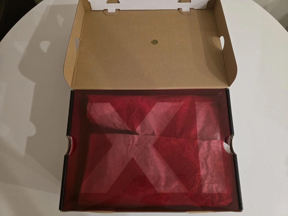 Air Jordan 11 Bred [Negro/Rojo] Retro (2012) Talla 11 [378037 010] Foto 2 de 4